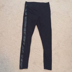 Leggings with pleather strip